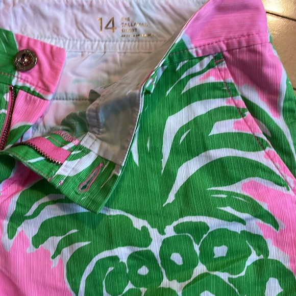 3 pairs of Lilly Pulitzer Shorts size 14 - Picture 2 of 7